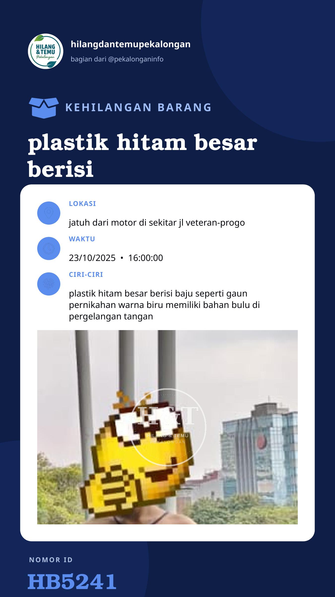 Story 9:16 laporan plastik hitam besar berisi gaun biru