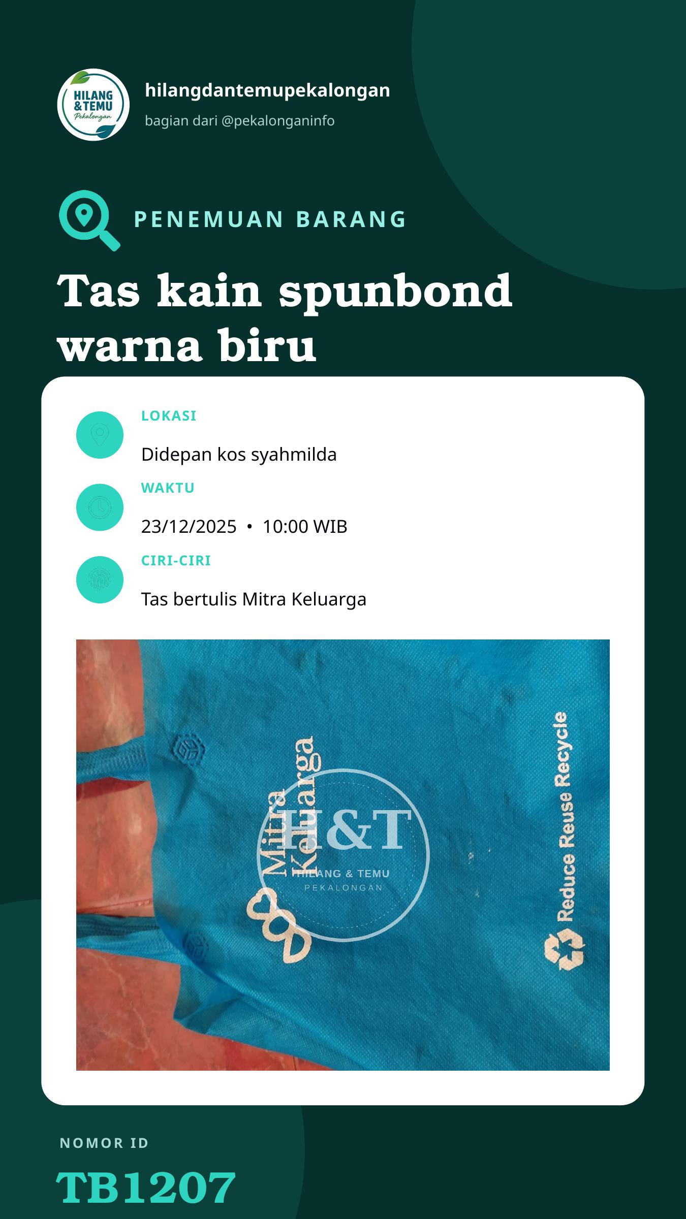 Story 9:16 laporan Tas kain spunbond warna biru berisi dompet