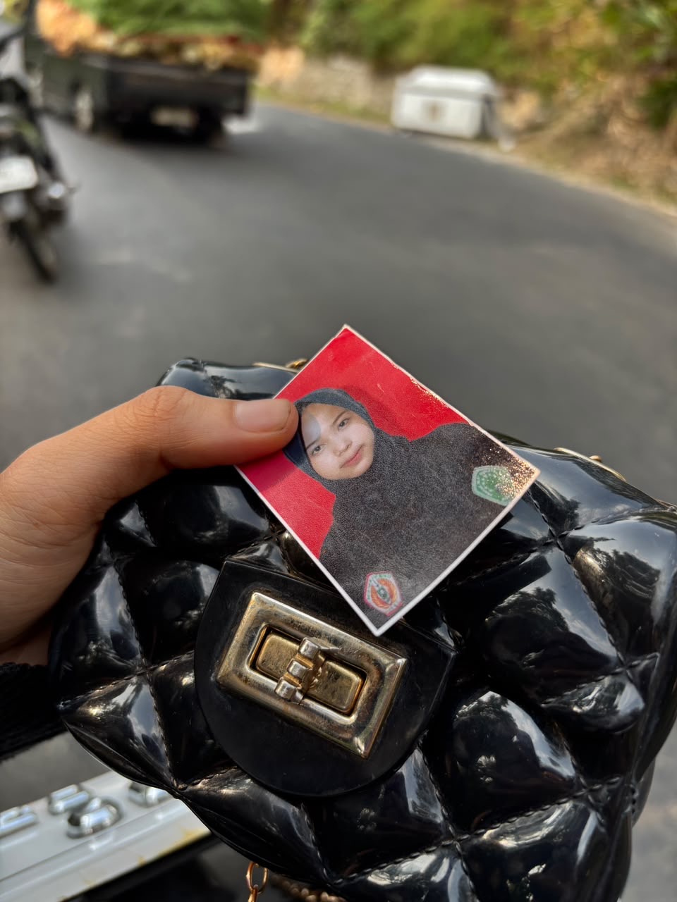 Foto laporan tas hitam (TB1562)