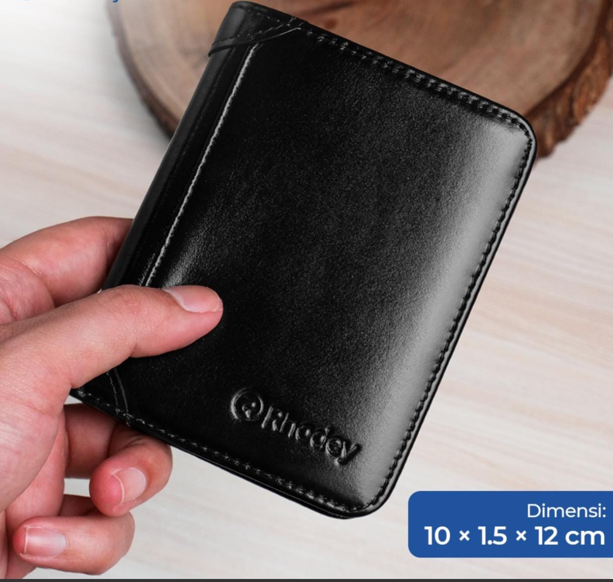 Foto laporan Dompet warna hitam kulit (HB7967)