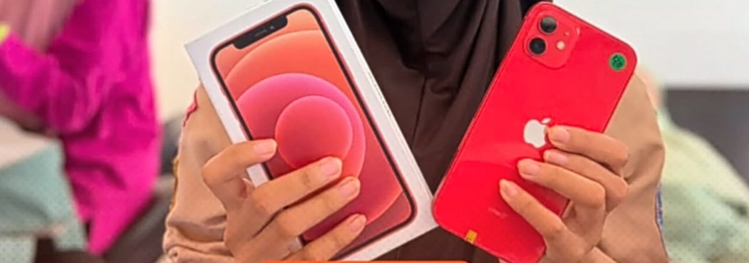 Foto laporan HP iphone 12 warna merah casing bening (HB7972)