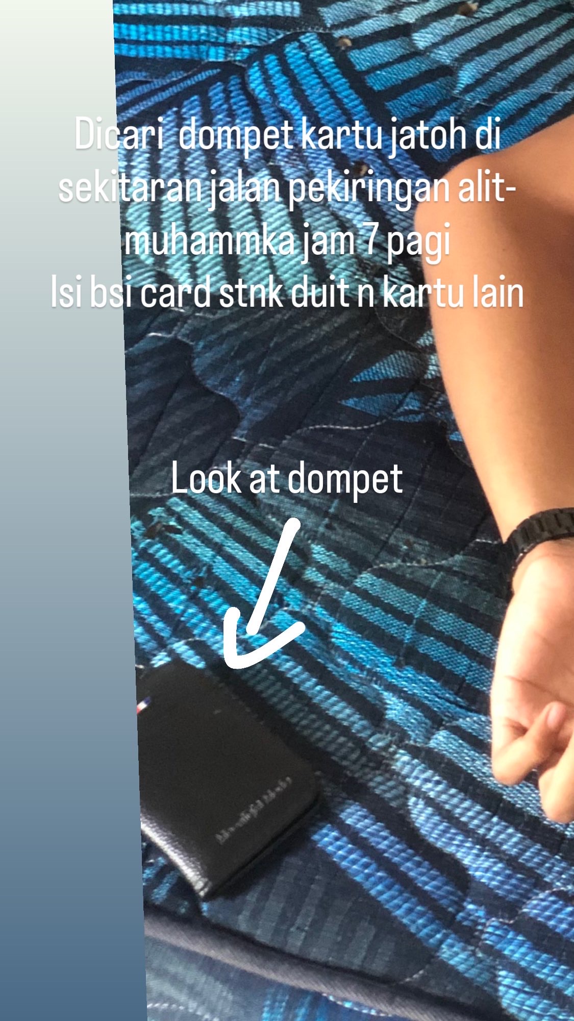 Foto laporan Dompet warna hitam (HB7979)