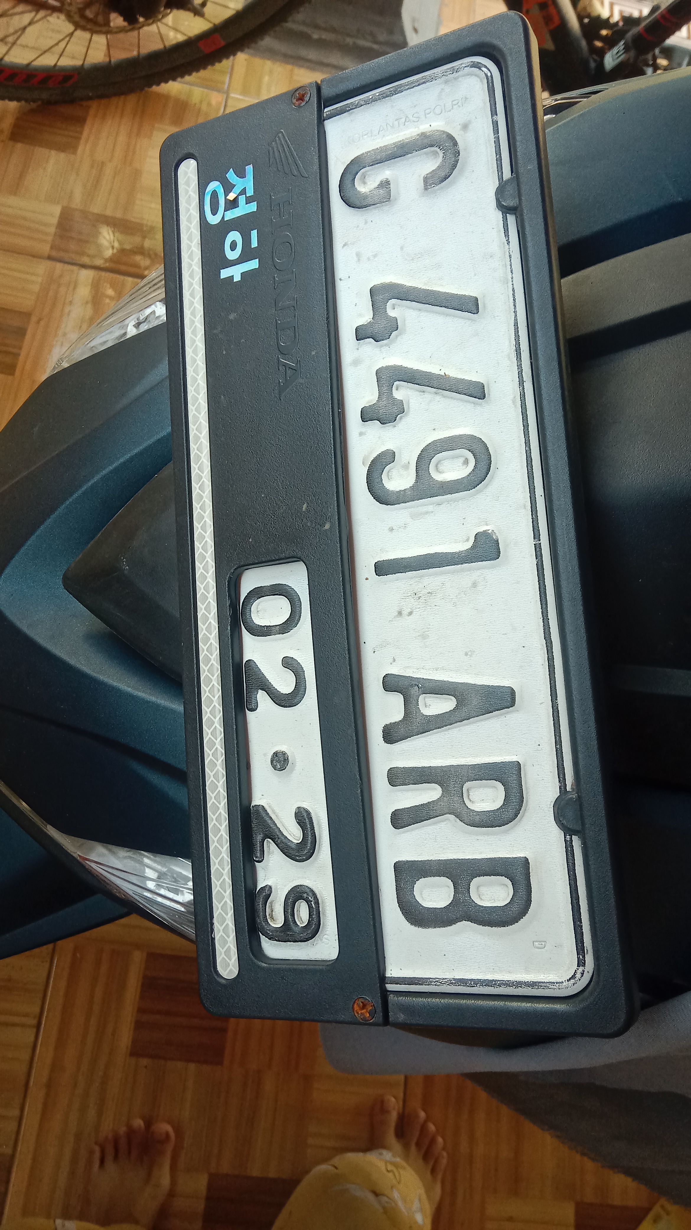 Foto laporan Plat Nomor Motor (HB0227)