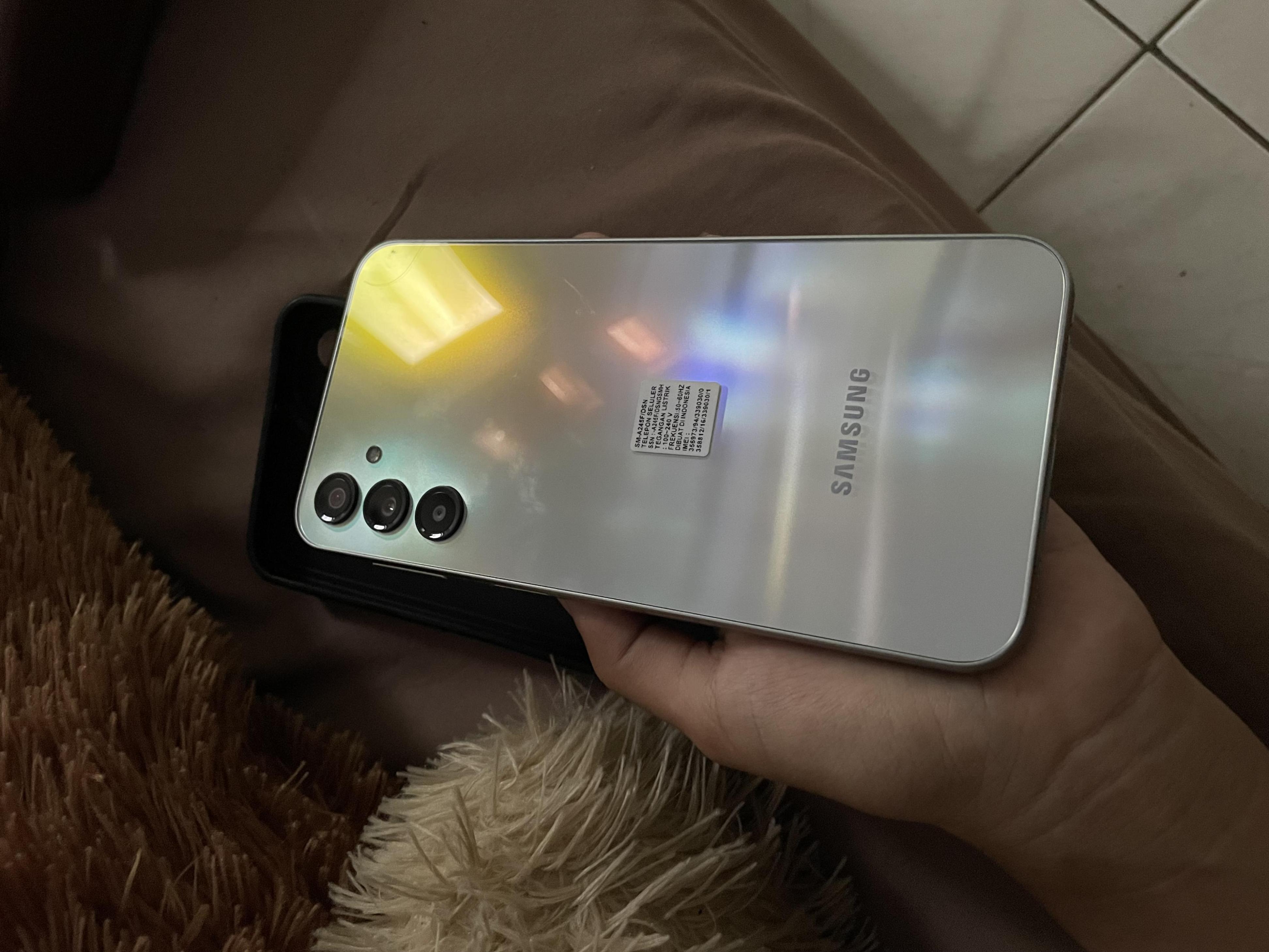 Foto laporan Samsung Galaxy a24 (HB0651)
