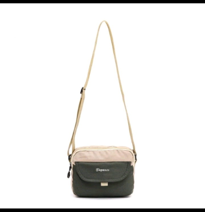 Foto laporan Tas selempang merk tapaxco warna cream hijau (HB0751)