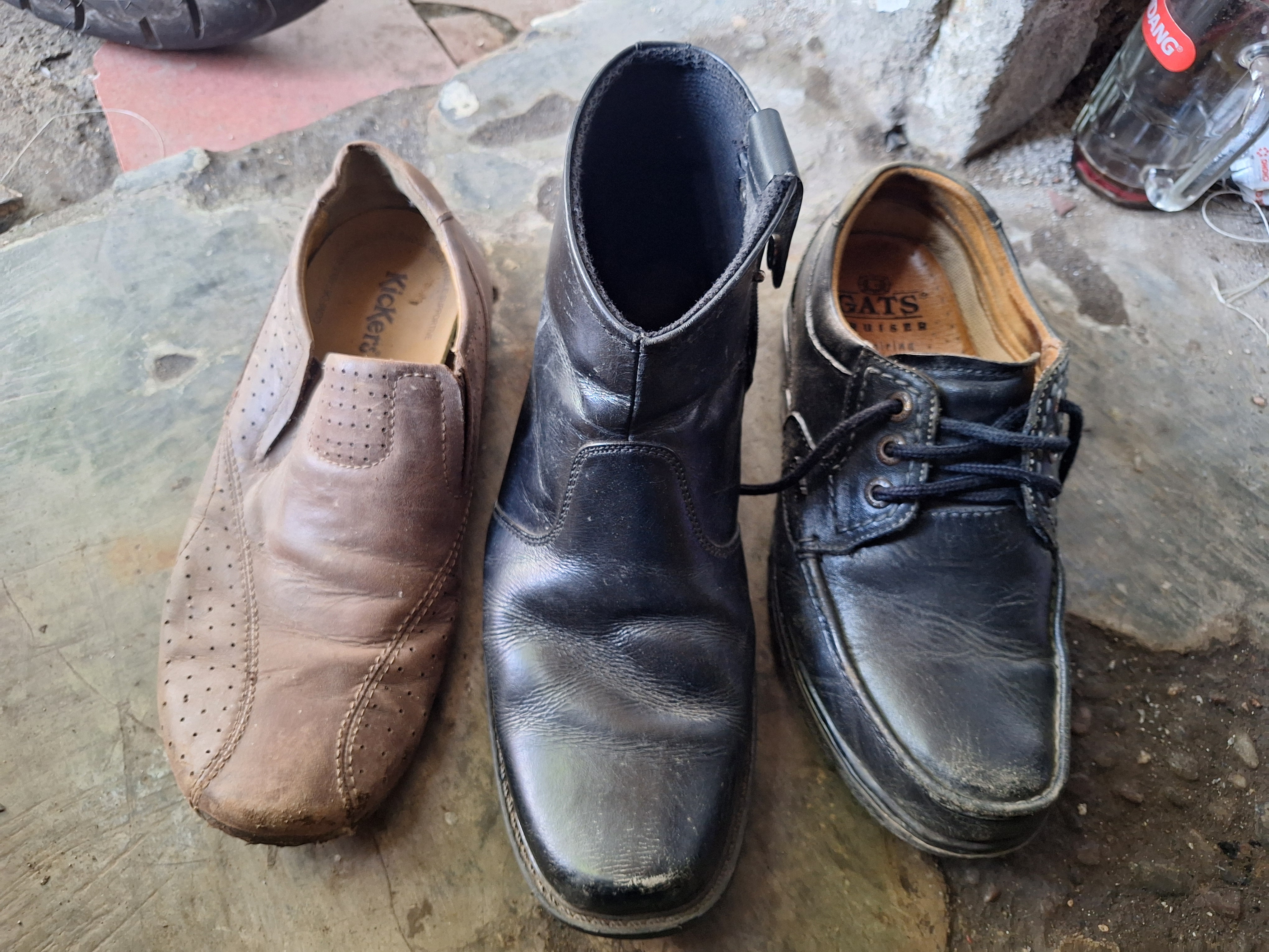 Foto laporan 3 Sepatu Sebelah kiri semua (HB0840)