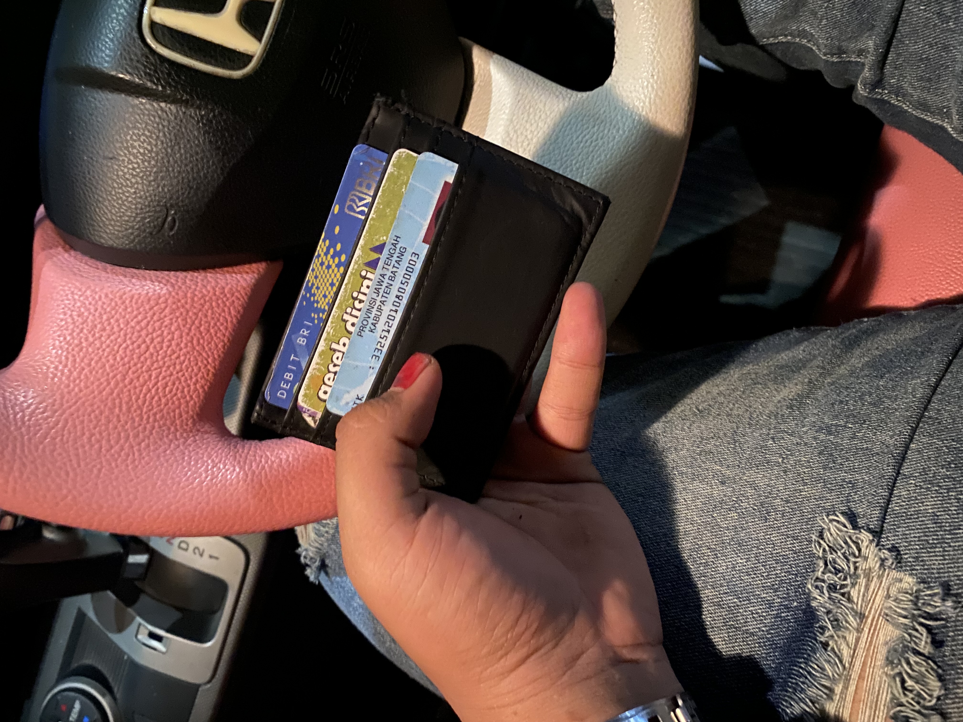 Foto laporan Dompet (HB1085)