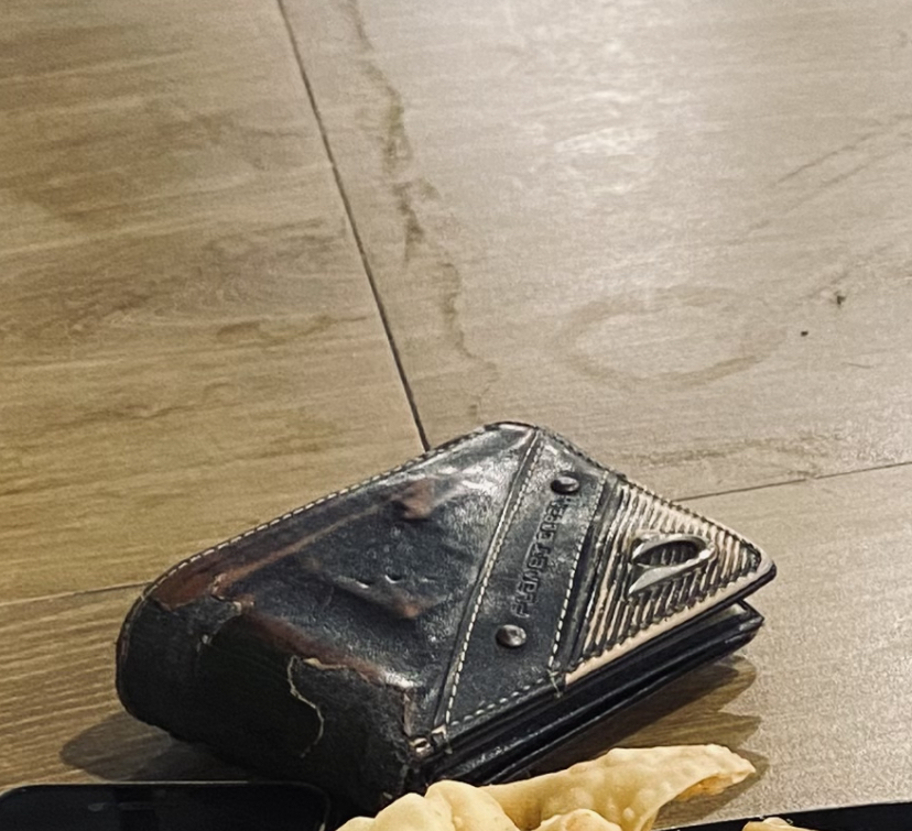 Foto laporan Dompet warna hitam ktp Rifky Yuda Pujiatmoko (HB1096)