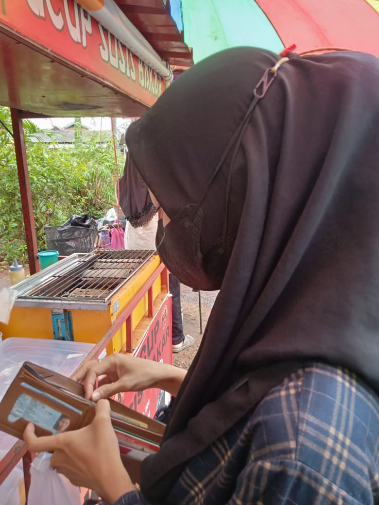 Foto laporan Dompet warna coklat (HB1426)