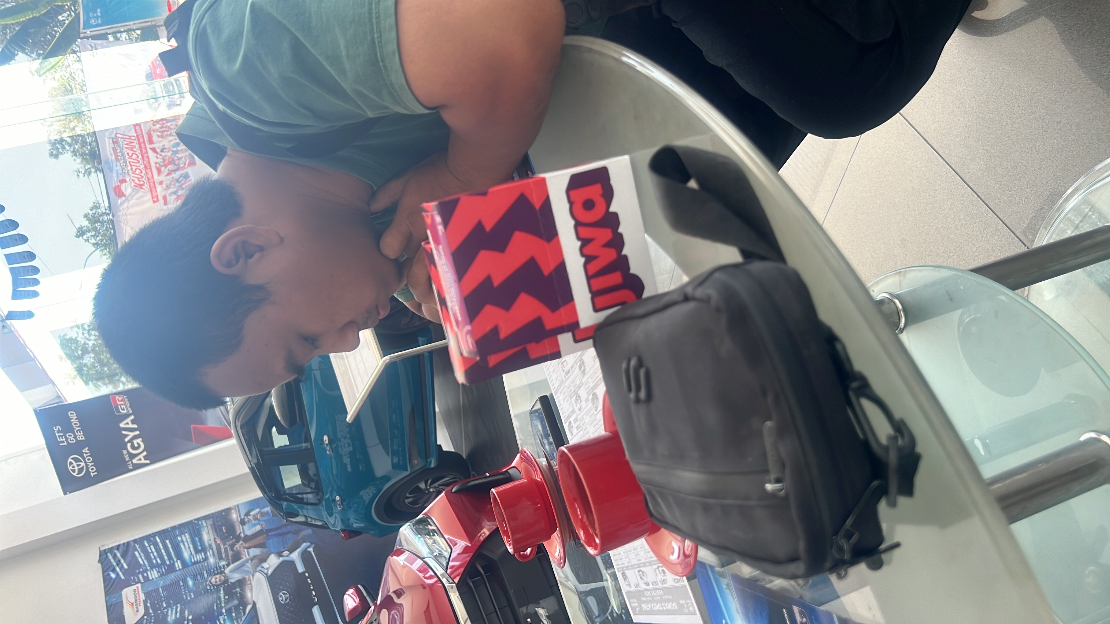 Foto laporan Handbag berisi KTP, sejumlah Uang, stnk mobil, stnk motor, kunci mobil raize (HB1595)