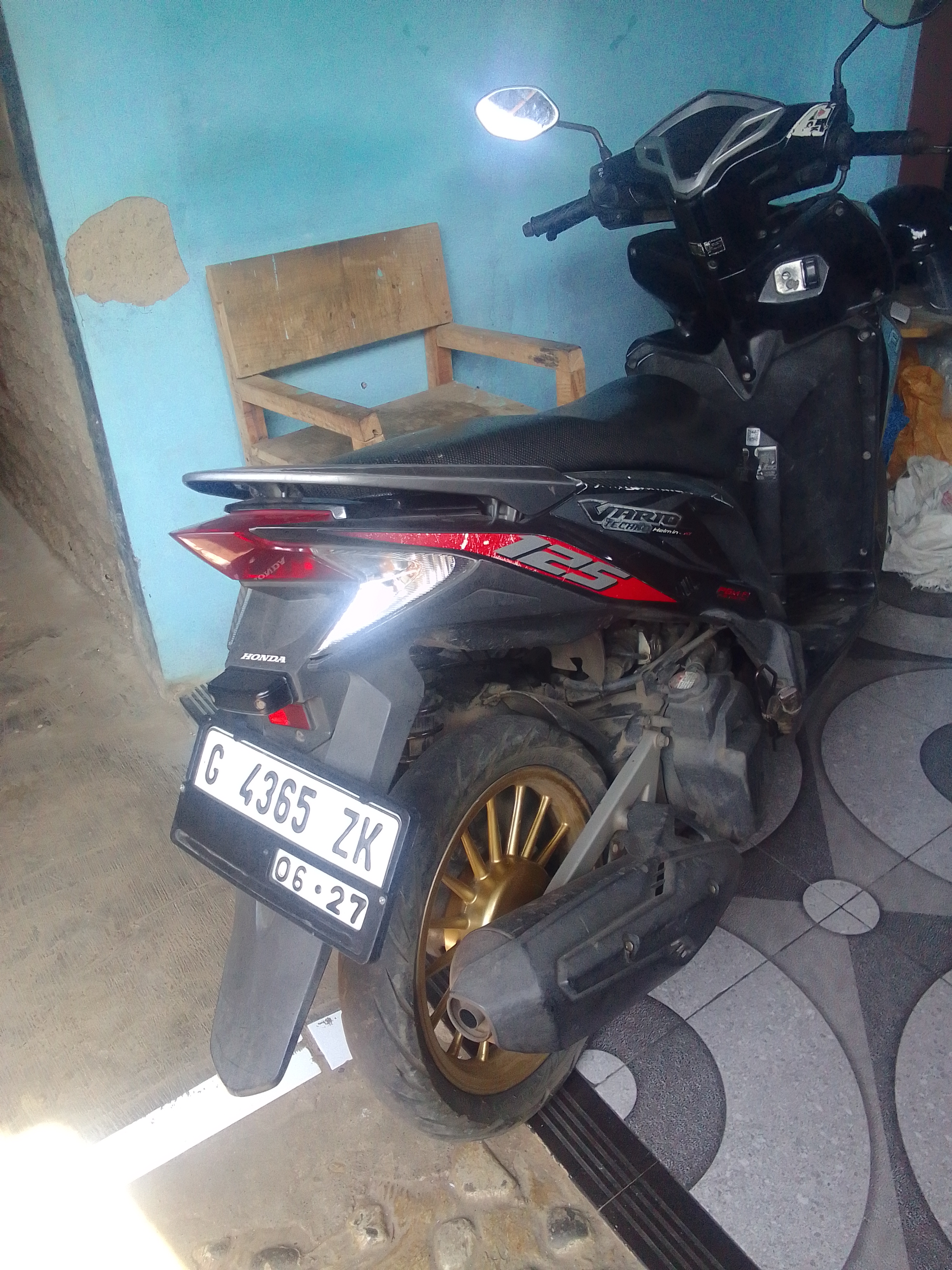 Foto laporan STNK Motor (HB1672)
