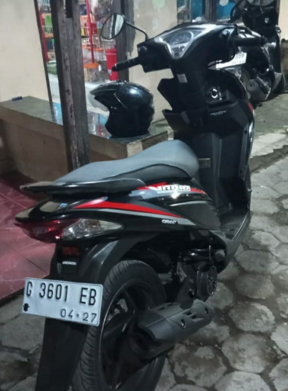 Foto laporan motor beat hitam 110 (HB1850)