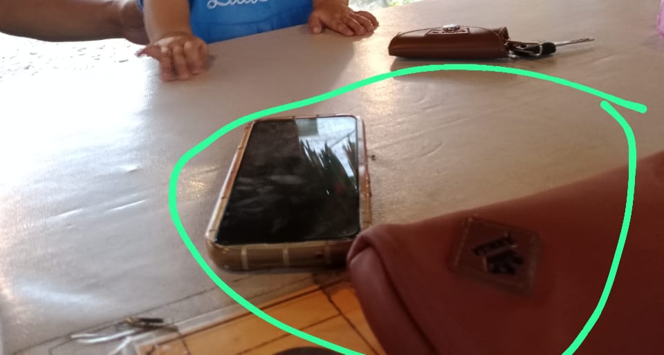 Foto laporan Dompet Wanita berwarna coklat, isinya surat surat penting, KTP, Hp dan Emas (HB1893)