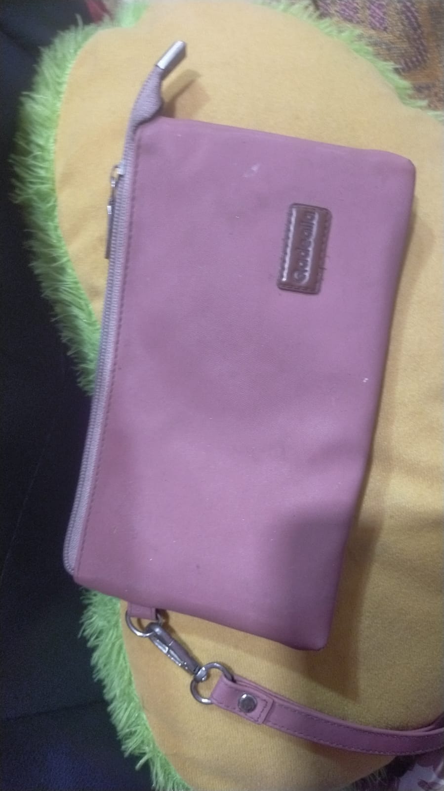 Foto laporan dompet beserta ktp,stnk. warna pink ada uang cash (HB2162)