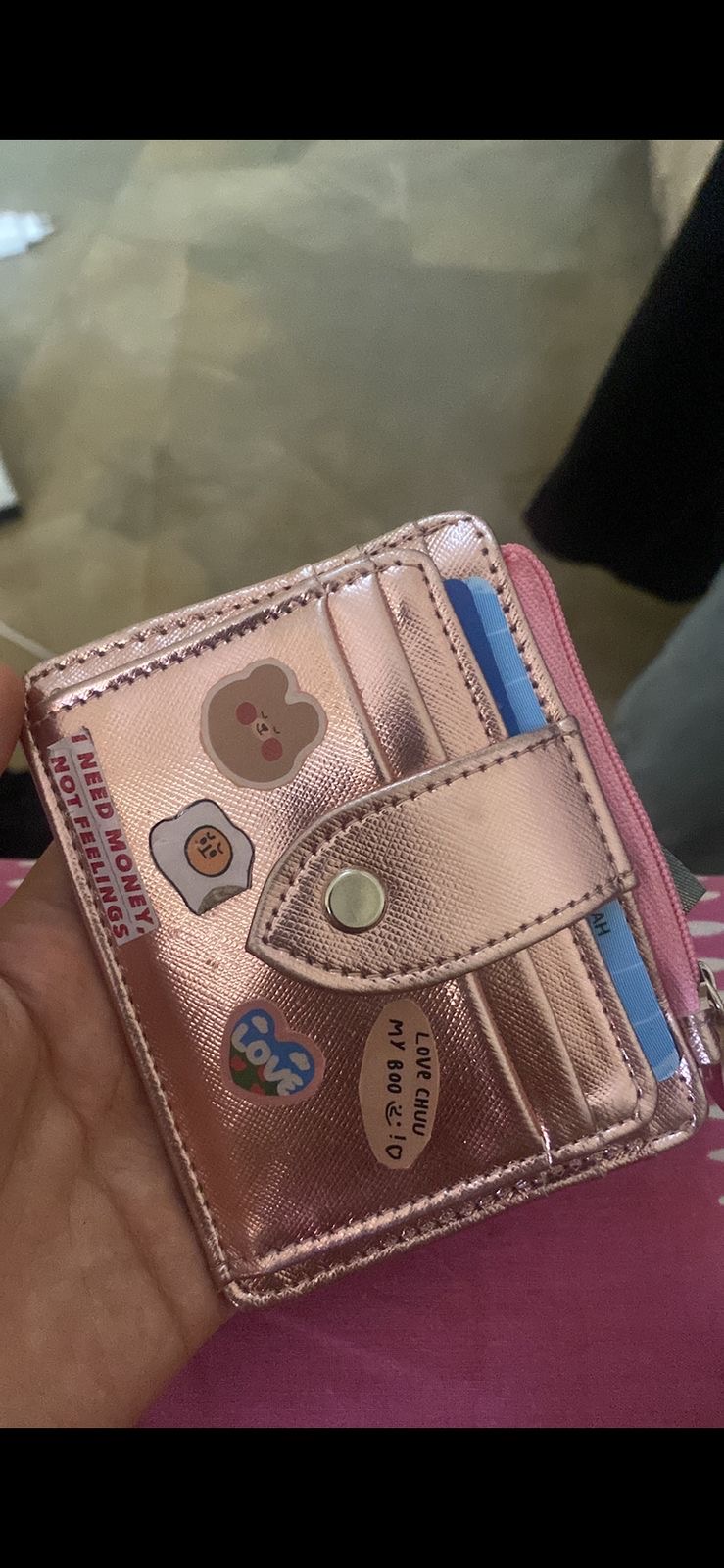 Foto laporan Dompet isinya uang, sim, ktp, stnk, kartu debit (HB3063)