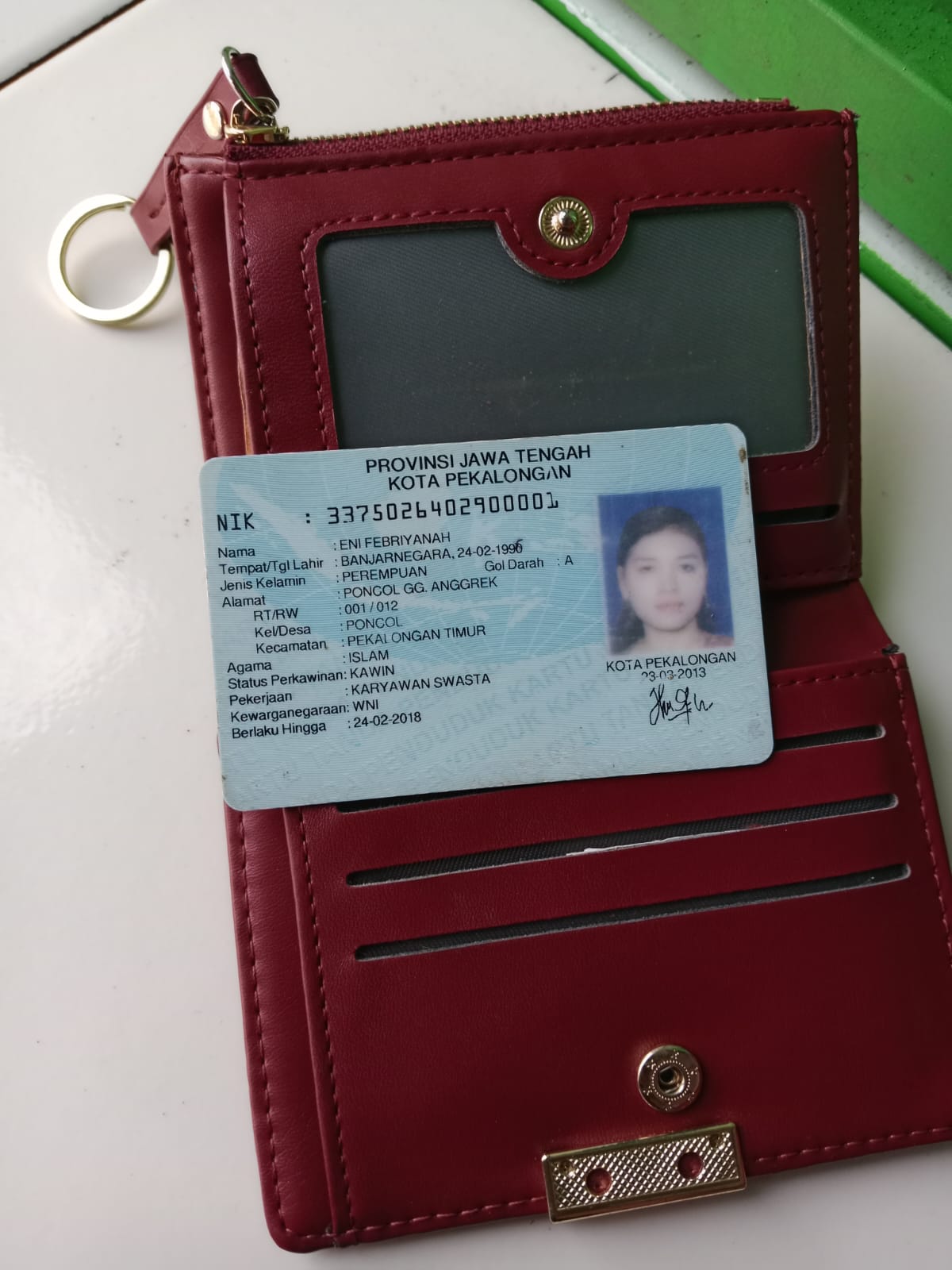 Foto laporan Dompet, uang (HB3068)