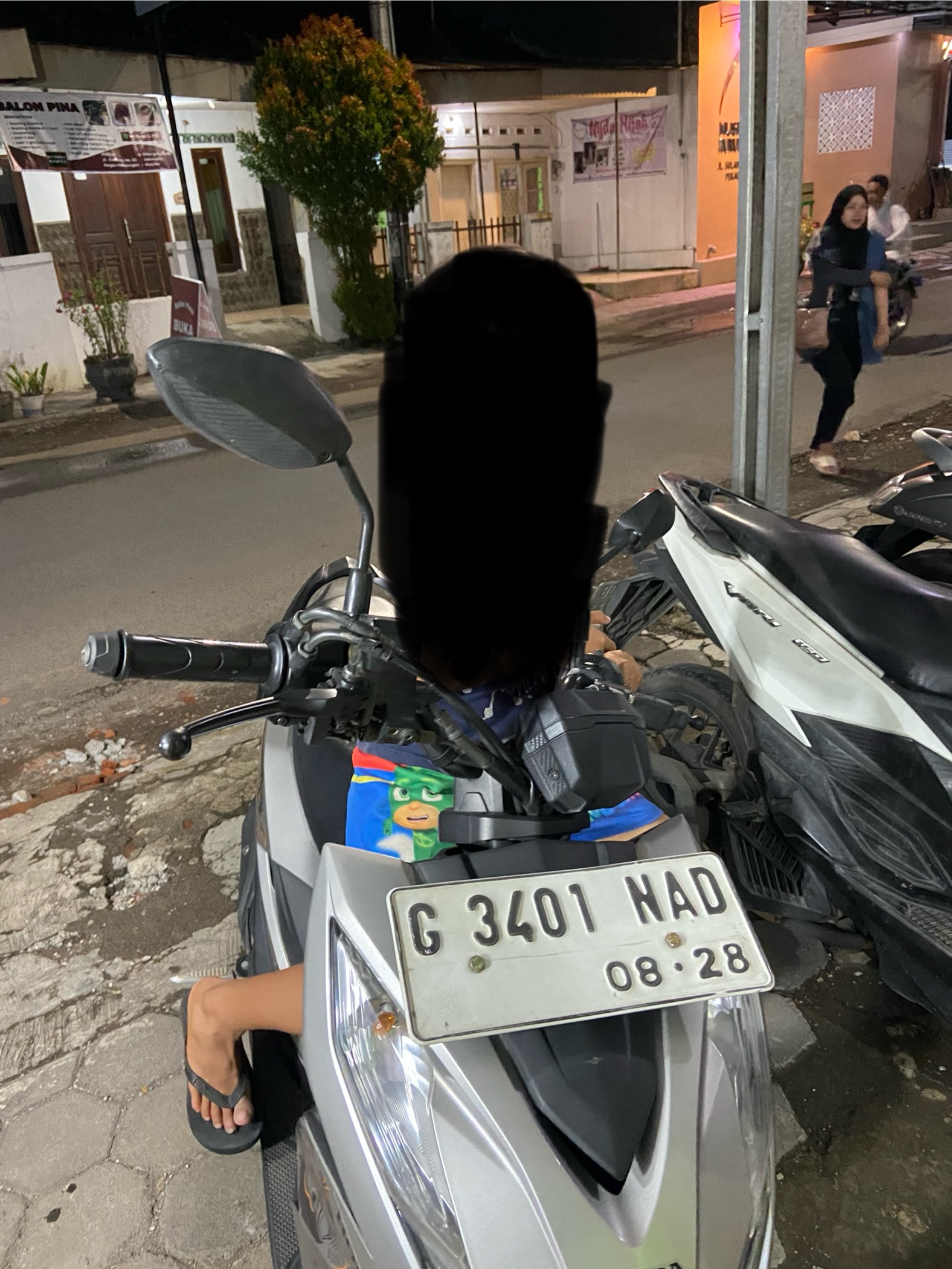 Foto laporan Motor Beat Street warna abu-abu (HB3070)