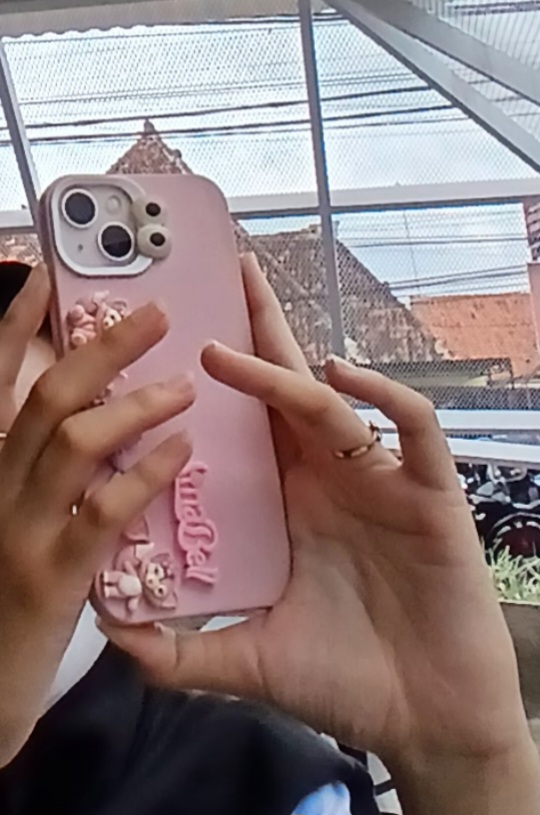 Foto laporan IPHONE 13 PINK (HB3073)