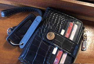 Foto laporan dompet (HB3090)