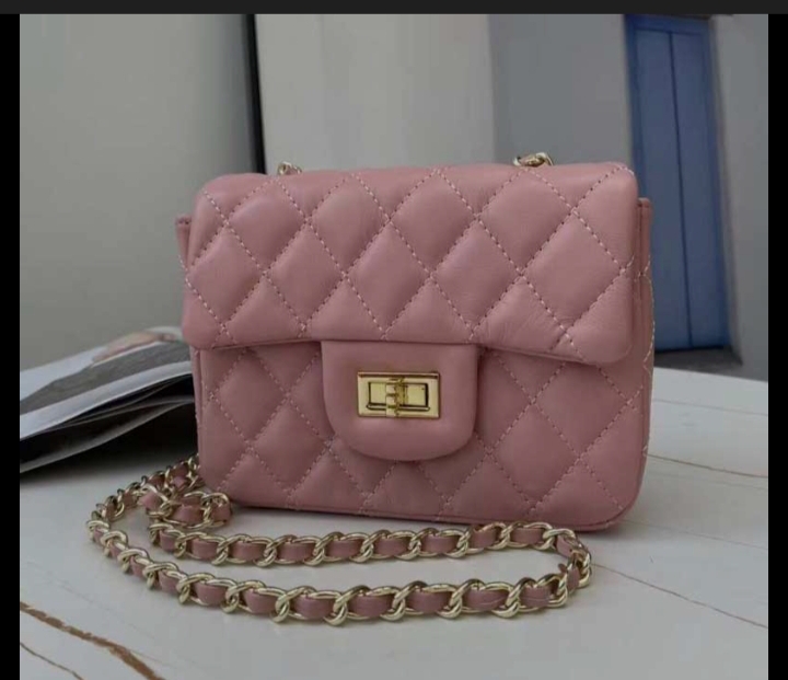 Foto laporan TAS CEWE KOTAK WARNA PINK (HB3500)