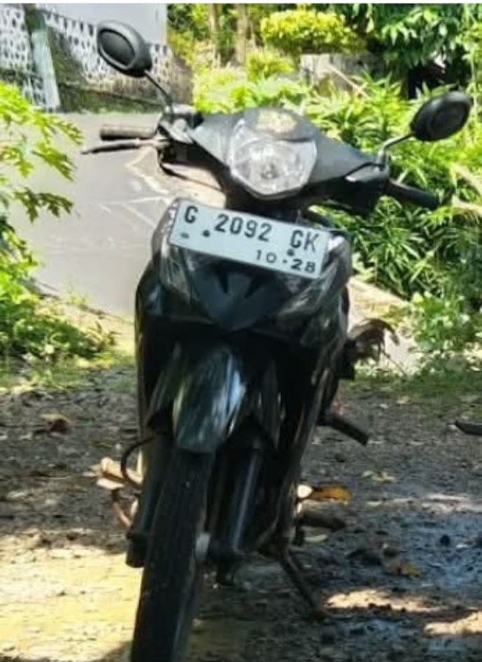 Foto laporan Sepeda motor honda revo nomer plat G 2092 GK (HB3875)