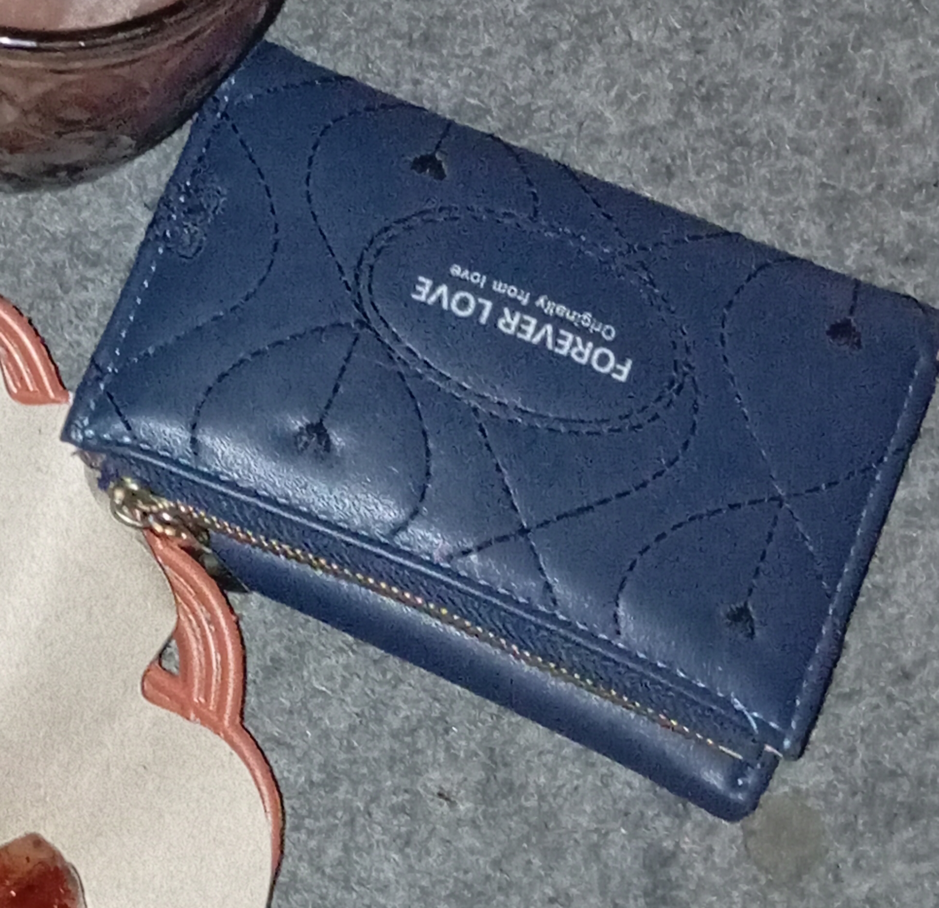 Foto laporan dompet kotak warna biru dongker (HB3958)