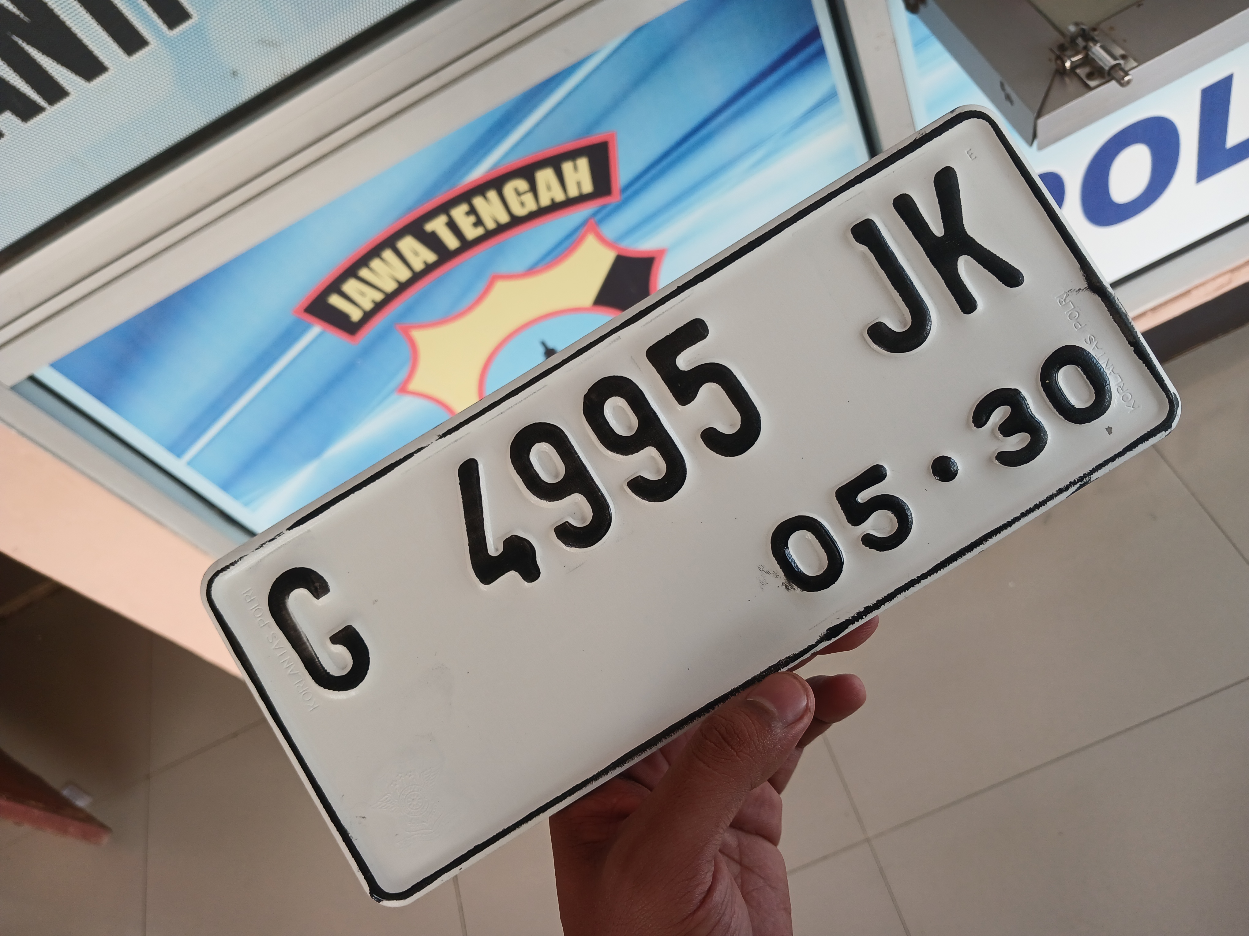 Foto laporan Plat nomer (HB4000)
