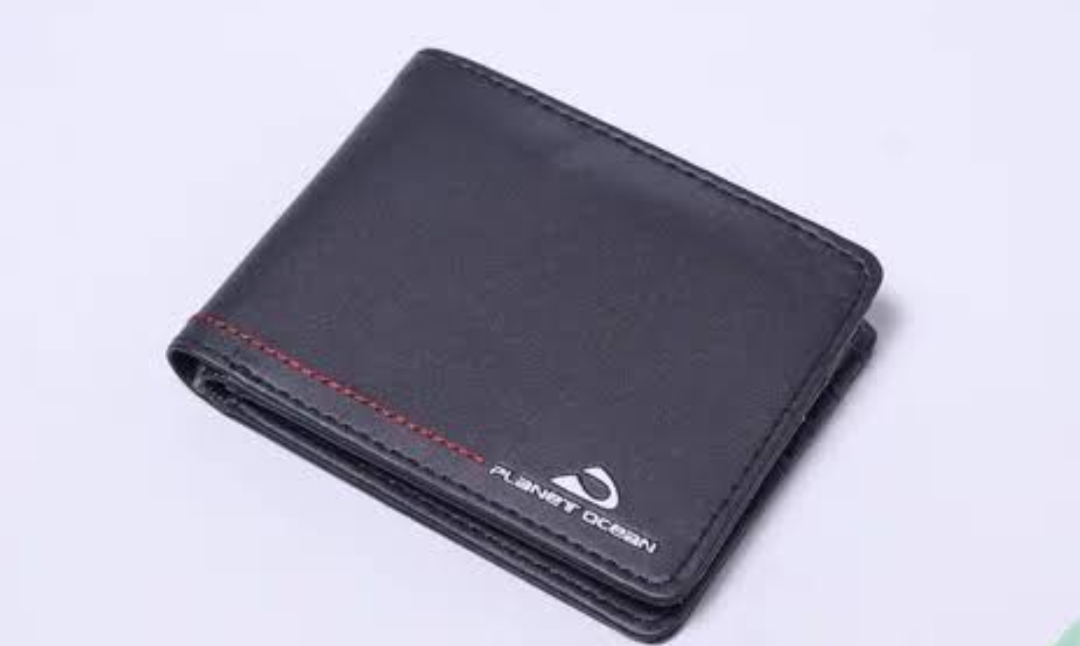 Foto laporan Dompet hitam merk Planet Ocean (HB4075)