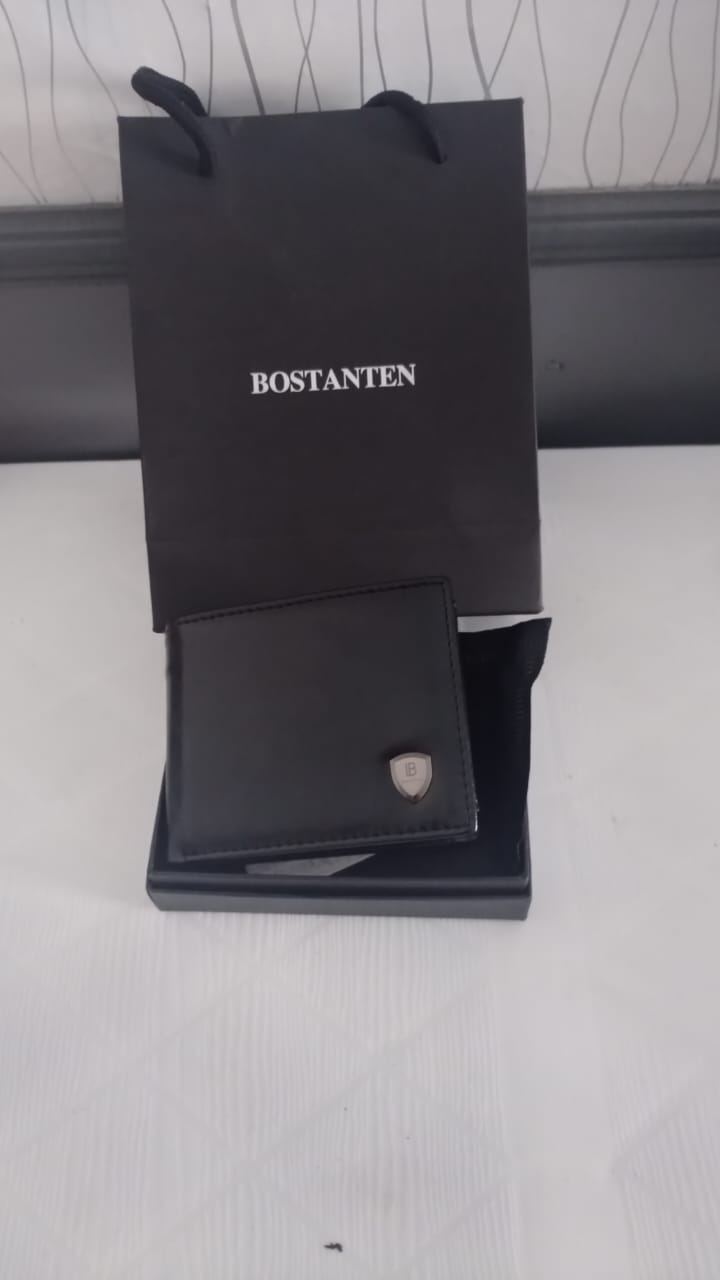 Foto laporan dompet hitam (HB4149)