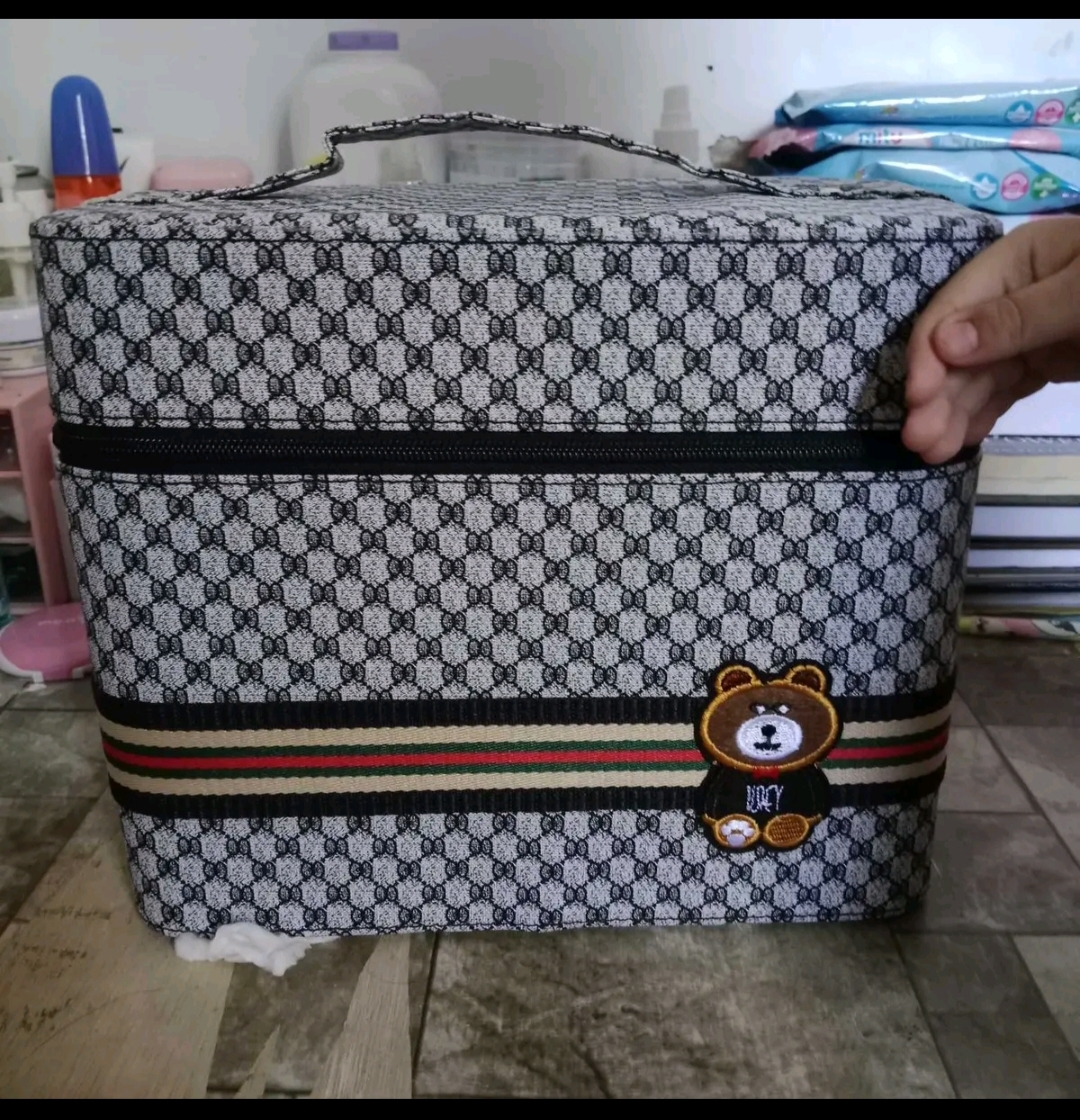 Foto laporan Tas makeup warna abu (HB4530)