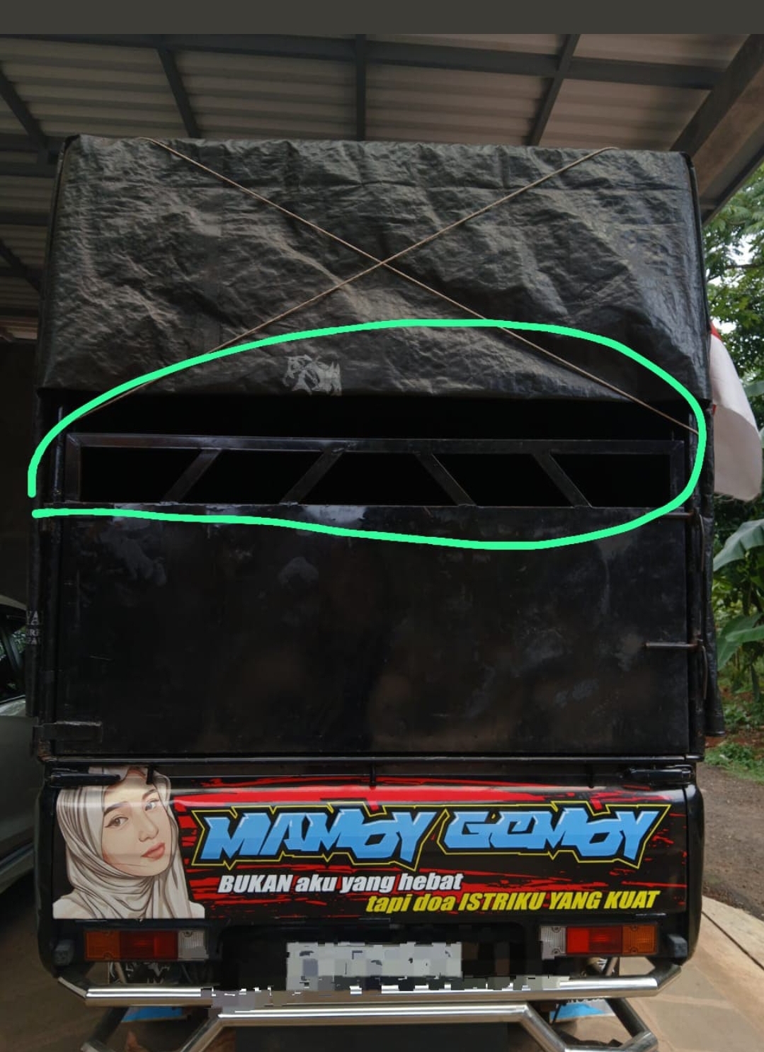 Foto laporan Tas (HB4877)