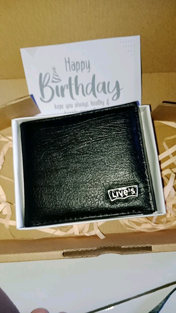 Foto laporan Dompet (HB4956)