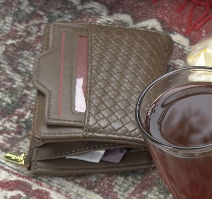 Foto laporan dompet (HB4989)