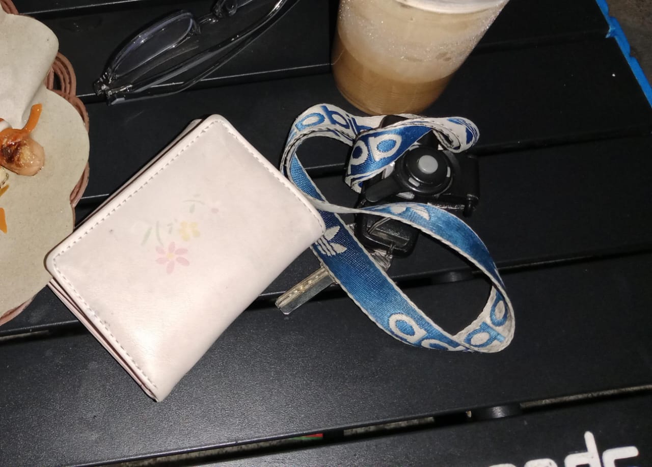 Foto laporan Dompet (HB5130)