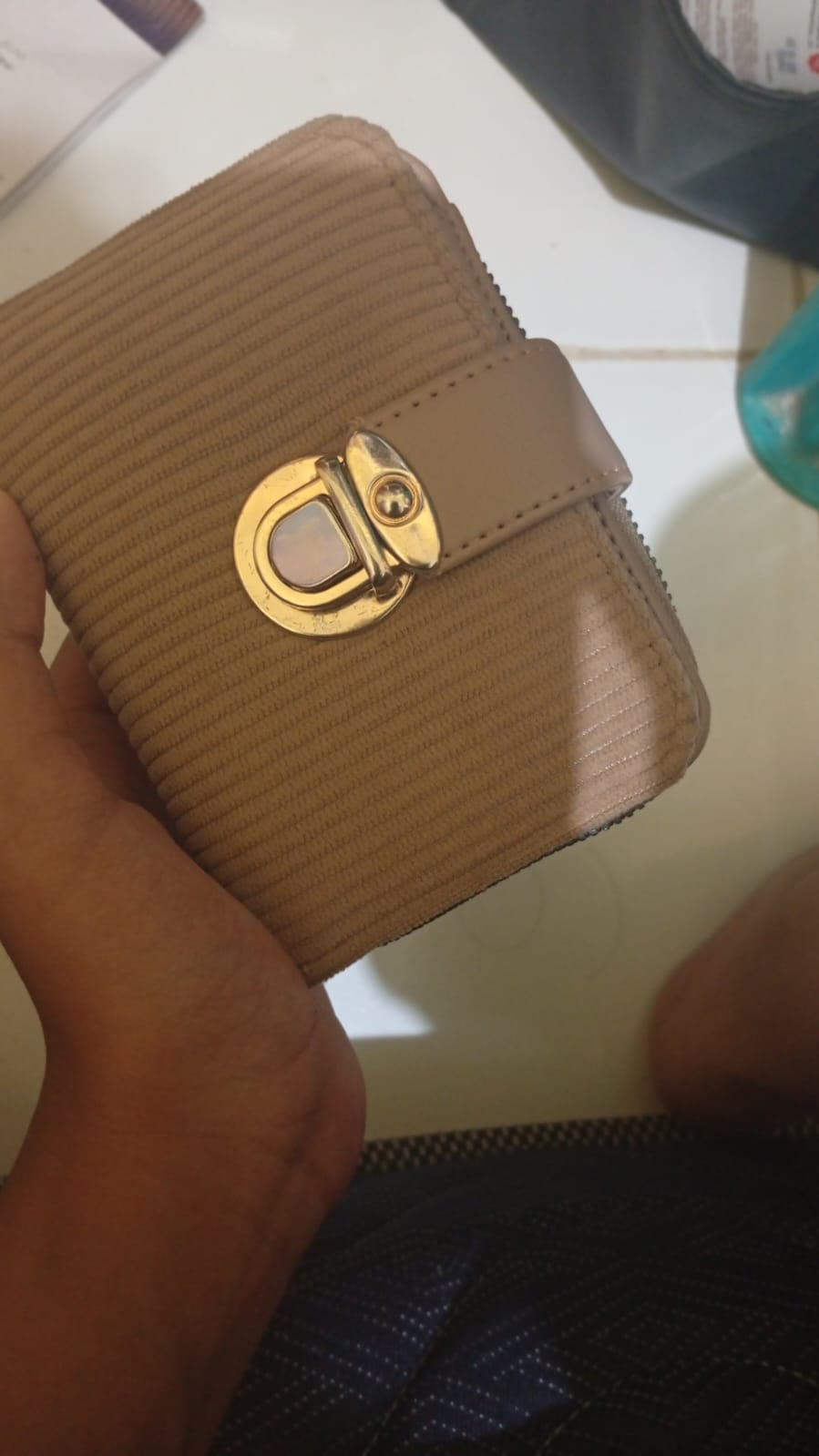 Foto laporan Kehilangan dompet warna cokelat tua (HB5177)