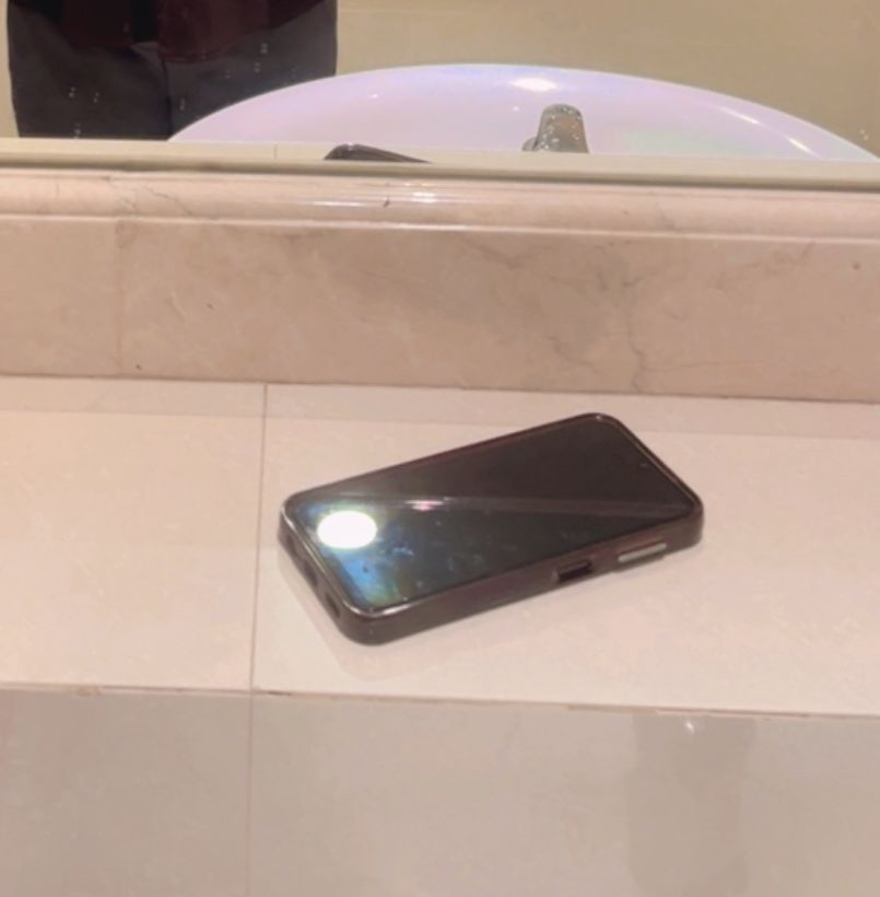 Foto laporan Hp samsung A14 wrna hitam (HB5442)