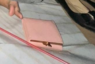 Foto laporan Dompet warna pink (HB5627)