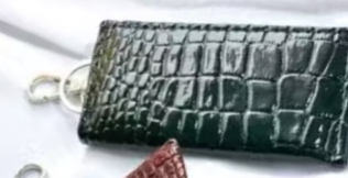 Foto laporan Dompet kunci STNK motor (HB5772)