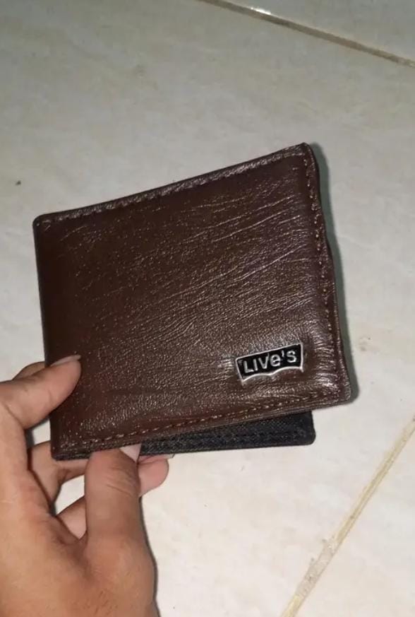 Foto laporan Dompet, Stnk, KTP, ATM Mandiri, Kartu pelajar, Kartu KIS, Uang (HB5818)
