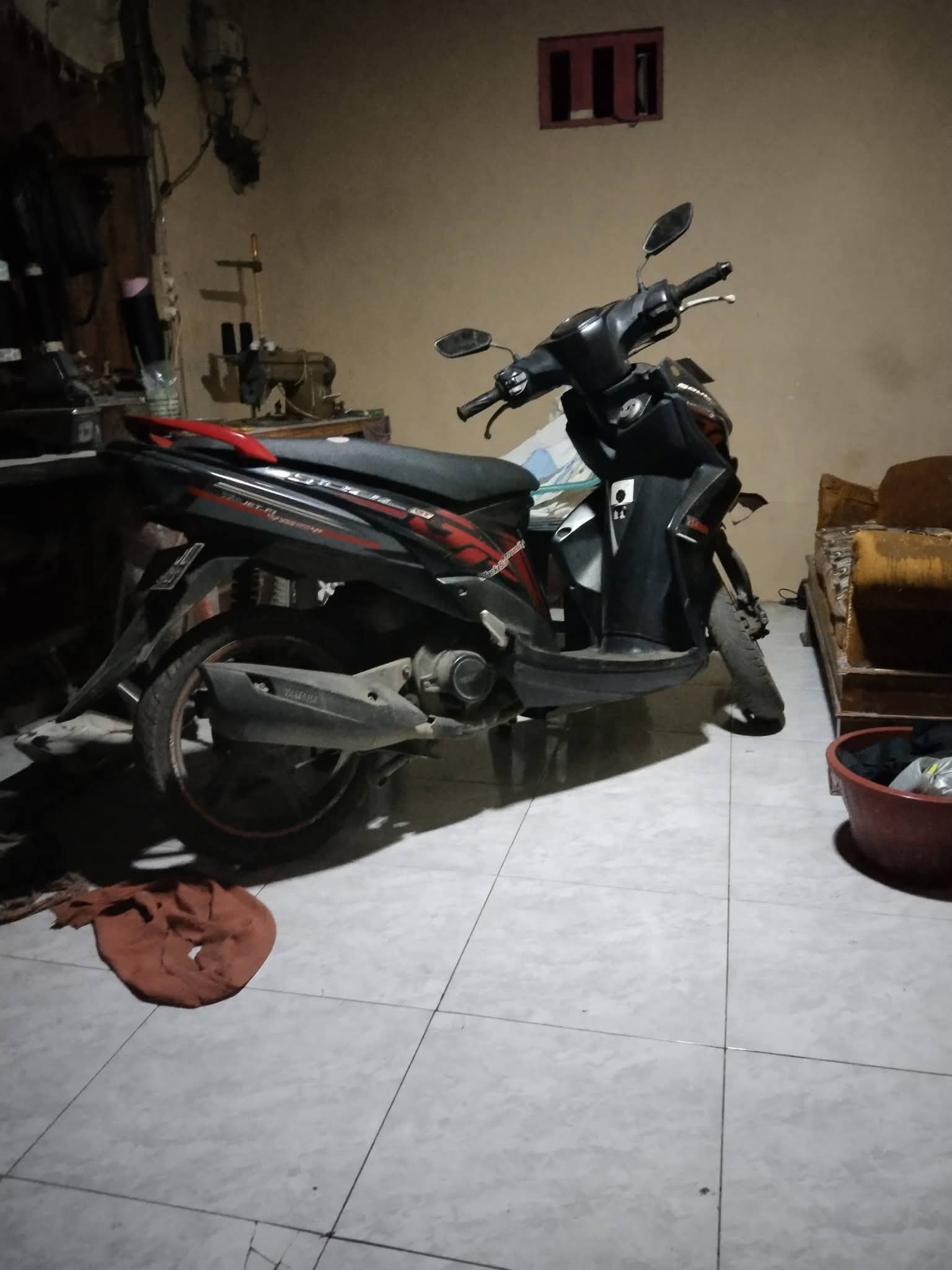 Foto laporan Motor mio soul gt hitam ada pleret merah (HB5860)