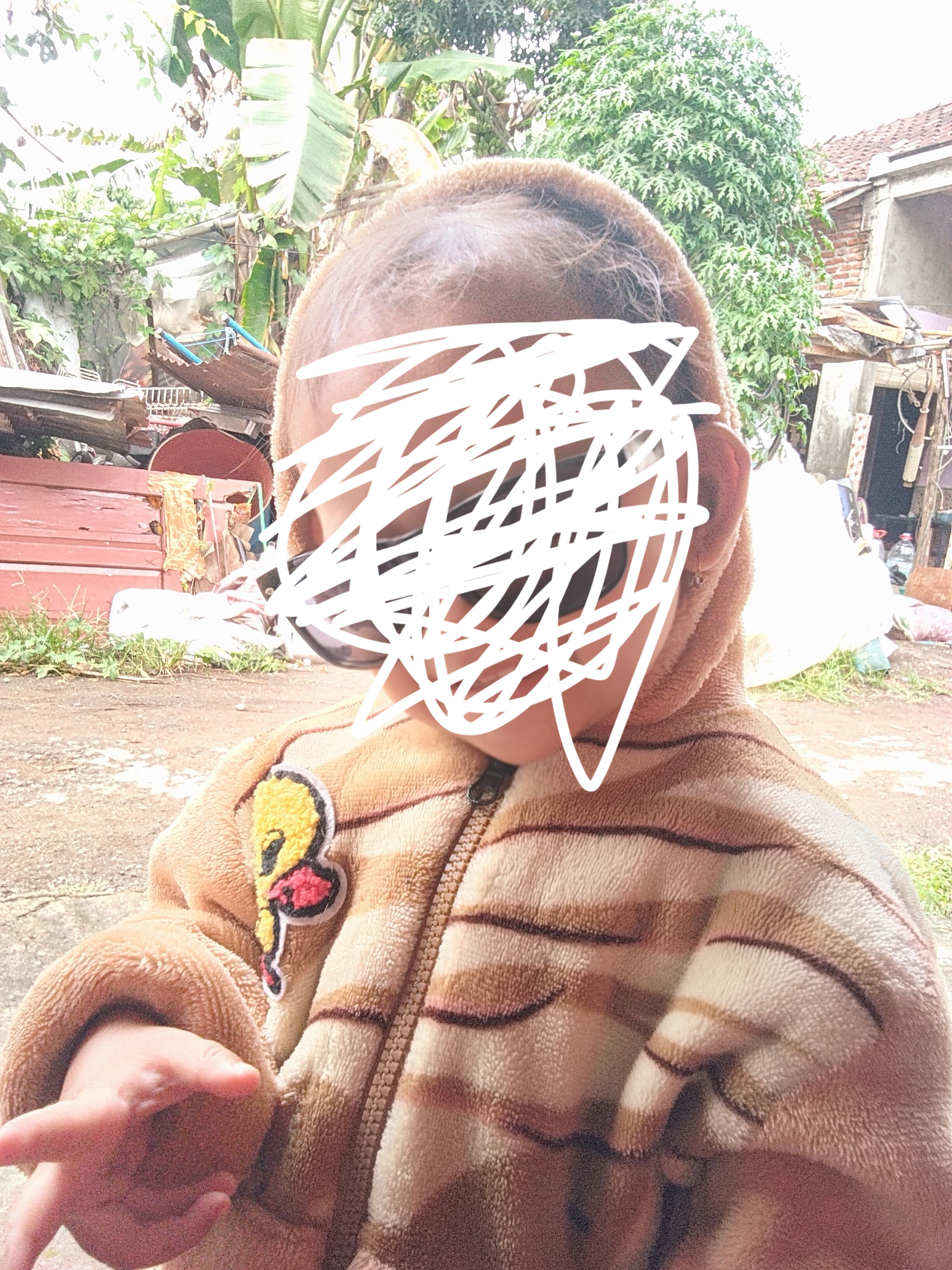 Foto laporan Jaket anak warna coklat ada gambar bebek (HB6054)