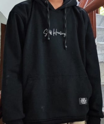 Foto laporan Hoodie berwarna hitam (HB6070)