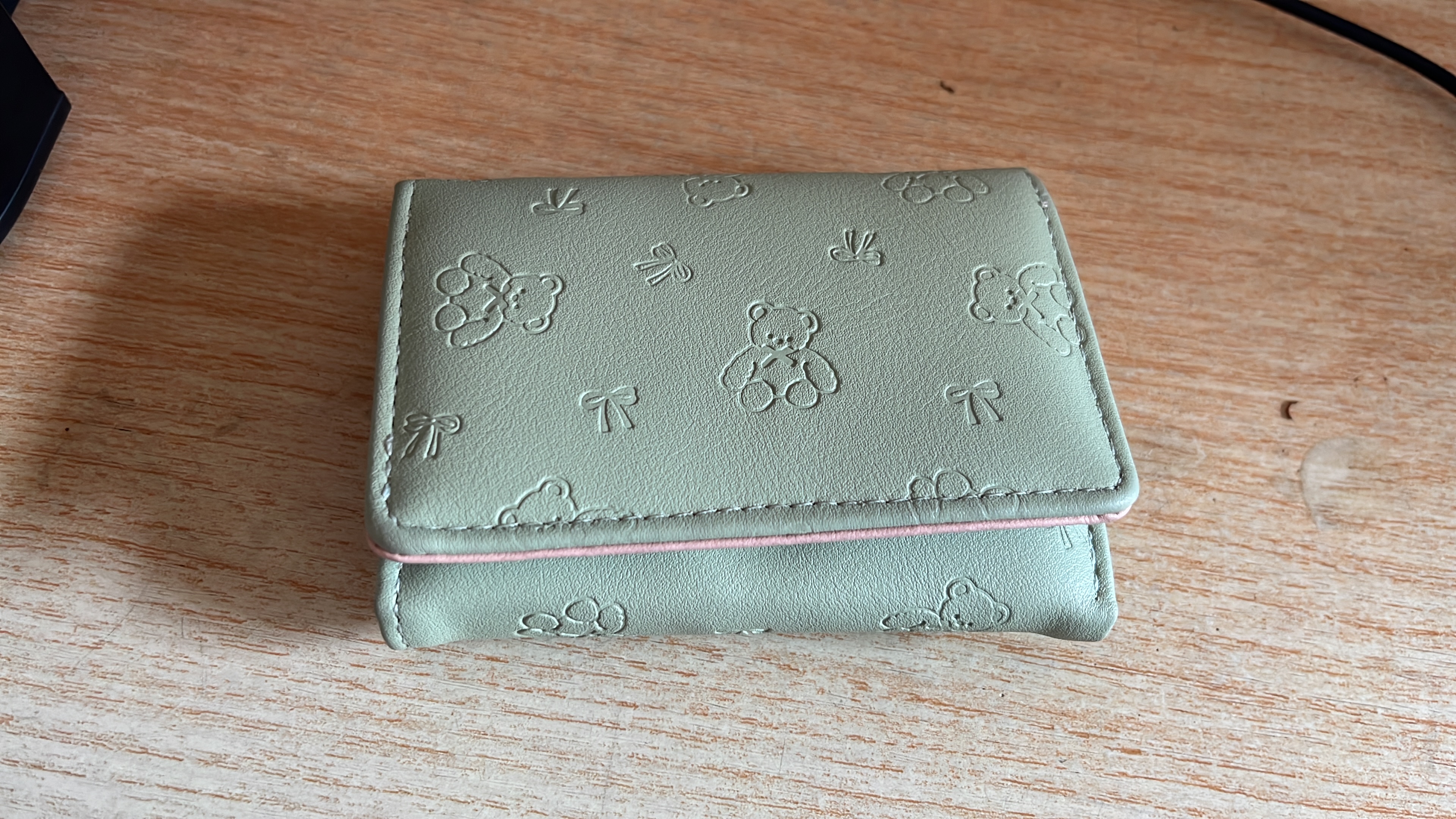 Foto laporan Dompet (HB6097)