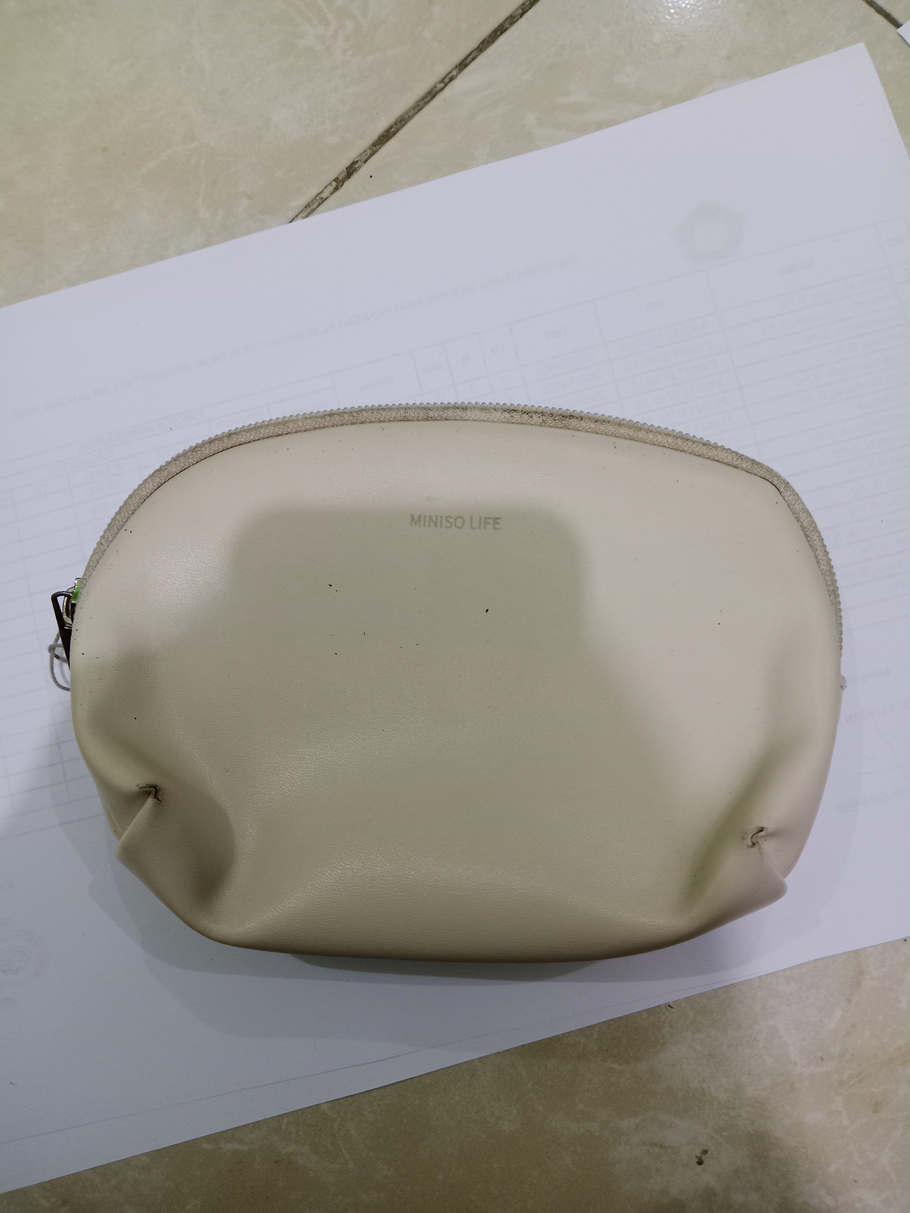 Foto laporan Dompet dan surat surat penting (HB6120)