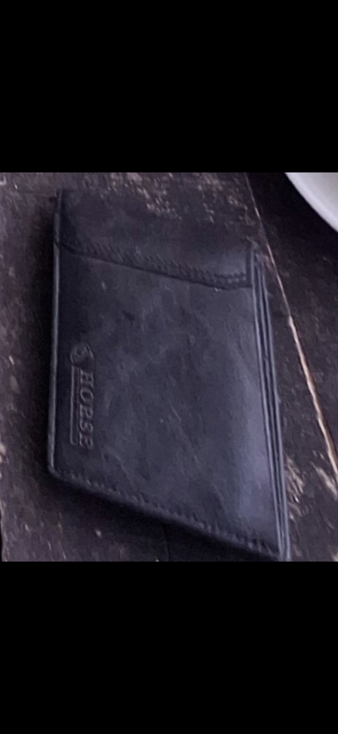 Foto laporan Dompet dan isi (HB6121)