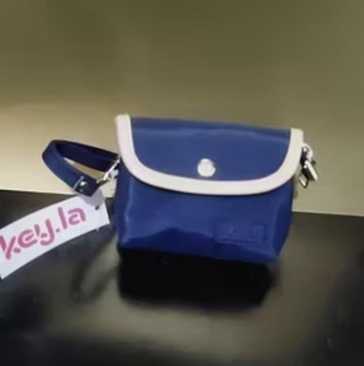 Foto laporan Dompet Biru tua (HB6248)