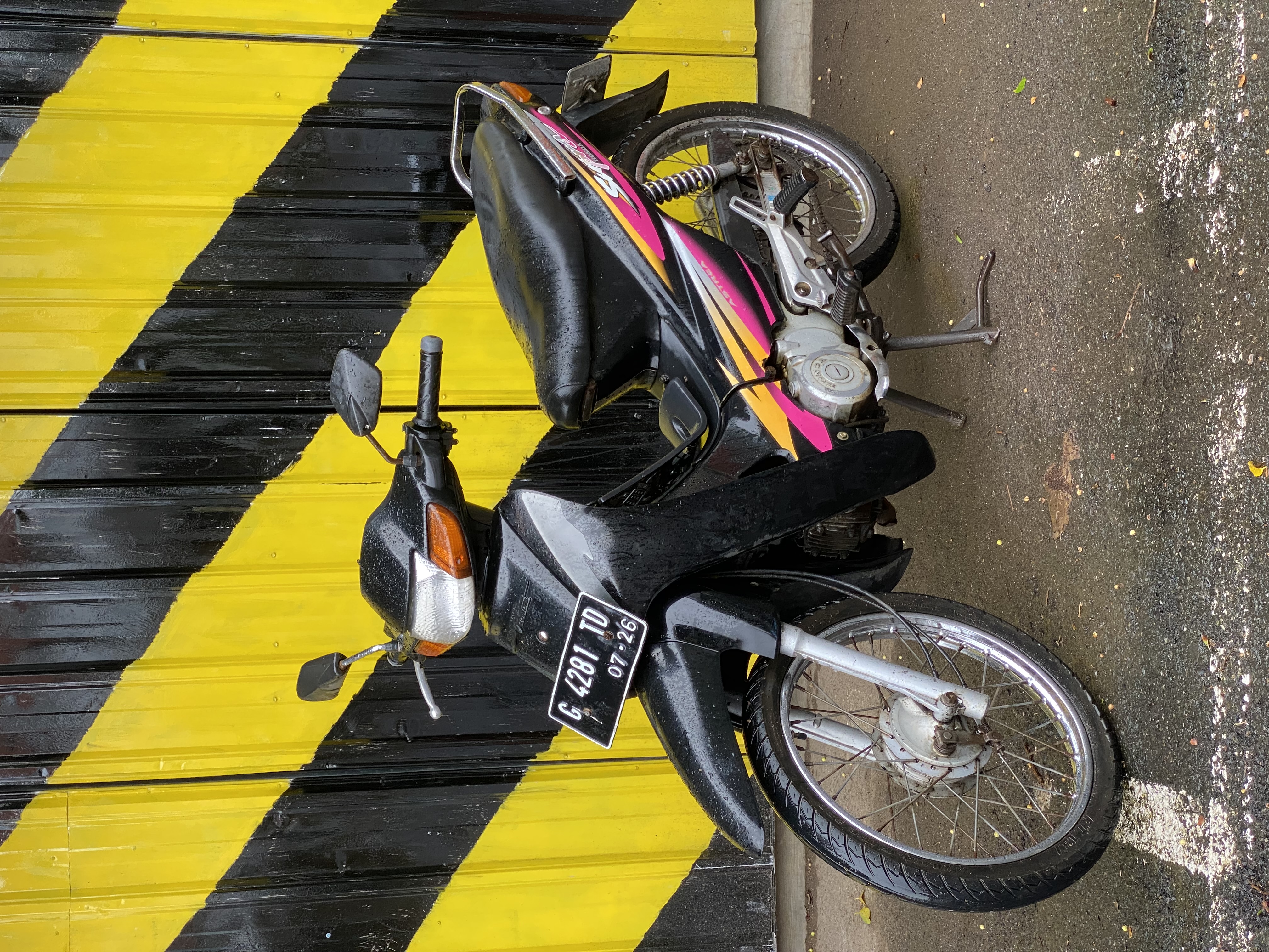 Foto laporan motor supra 2001 (HB6399)