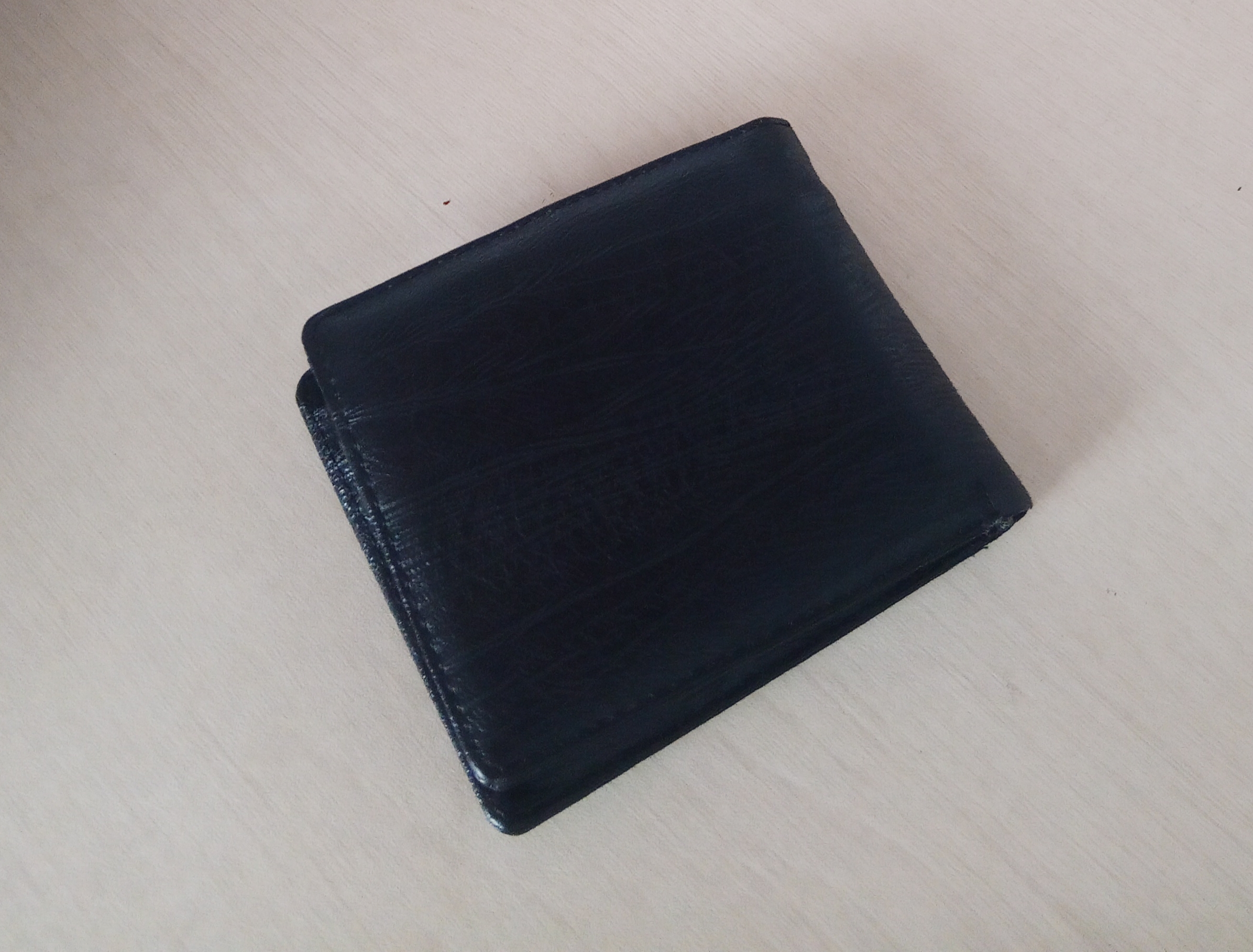 Foto laporan Dompet, KTP, STNK, uang (HB6655)