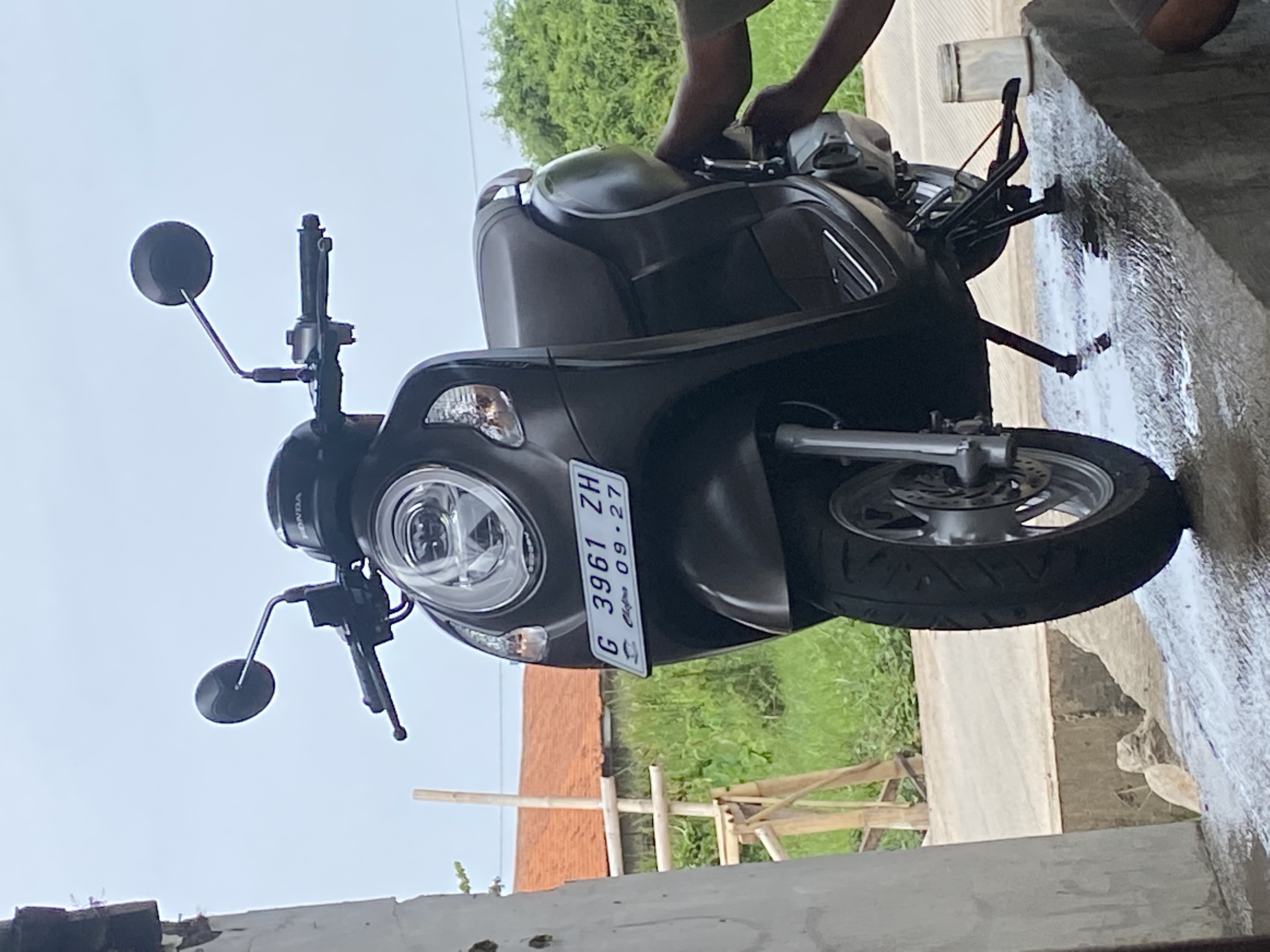 Foto laporan motor scoopy 2022 (HB6723)