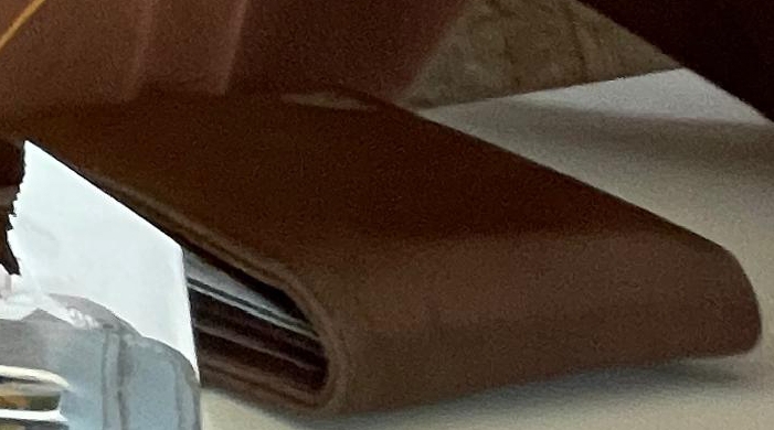 Foto laporan Dompet warna coklat (HB6753)